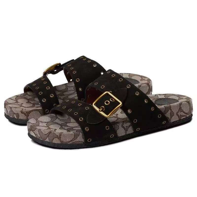 2025 New European and American Cross border Foreign Trade Outerwear Slippers for Women Retro Rivet Beach Soft One Word Slippers Outerwear
