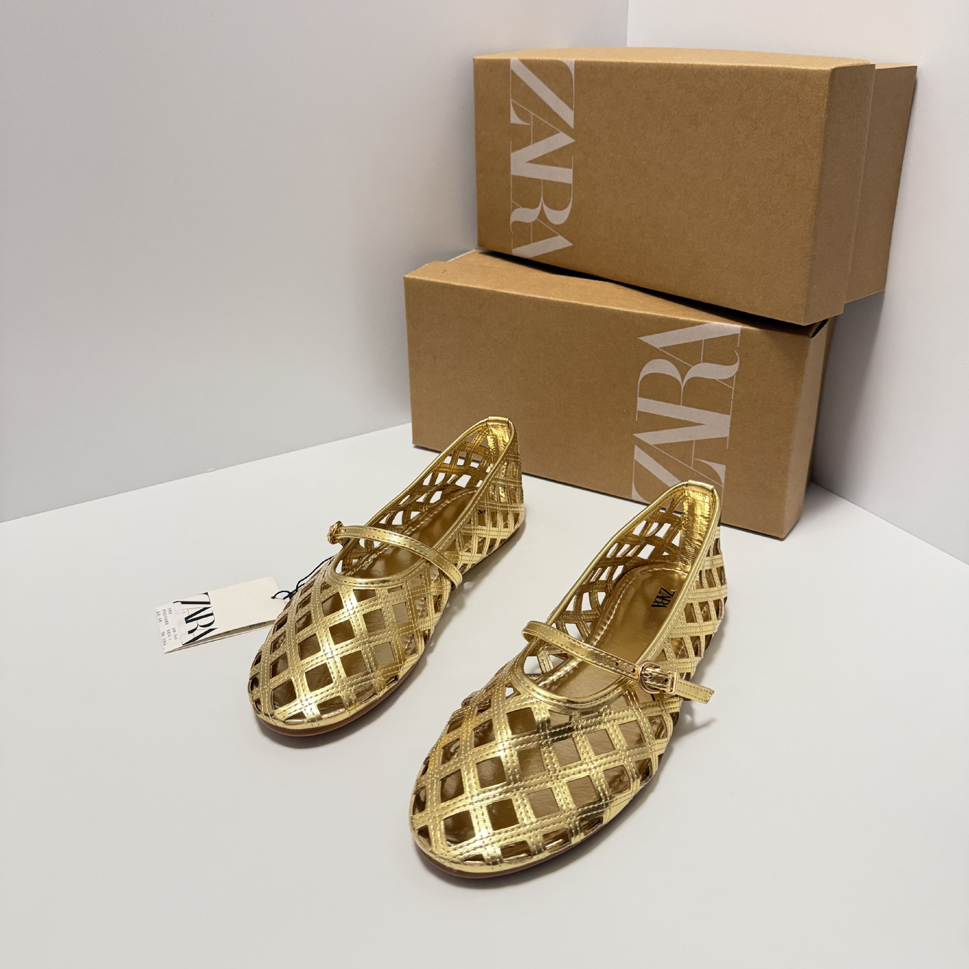 ZA2026 new hollowed out mesh Mary Jane shoes for women, flat bottomed, versatile, round headed, breathable, straight strap, shallow mouth, fashionable single