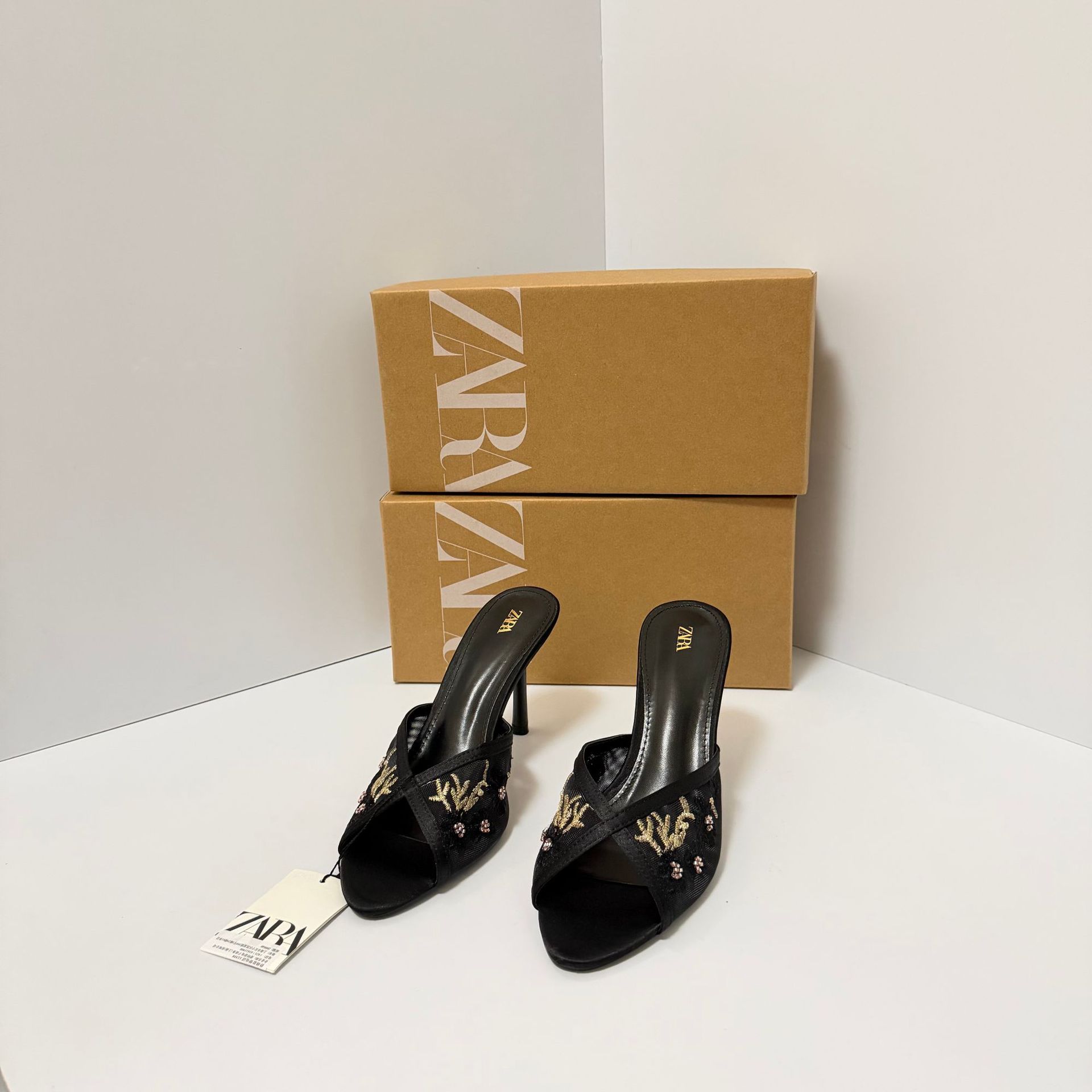 ZAR Summer 2026 New Women's Shoes in Off White Embroidered Mesh with Beaded Fish Mouth, High Heels, Dew Heels, Fashion Cool