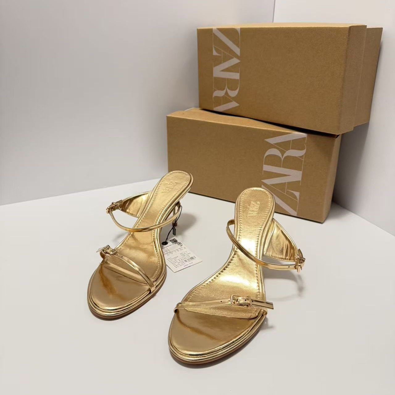 ZA2026 winter new gold buckle strap fashionable metal high-heeled shoes with exposed toes sexy Roman sandals for women