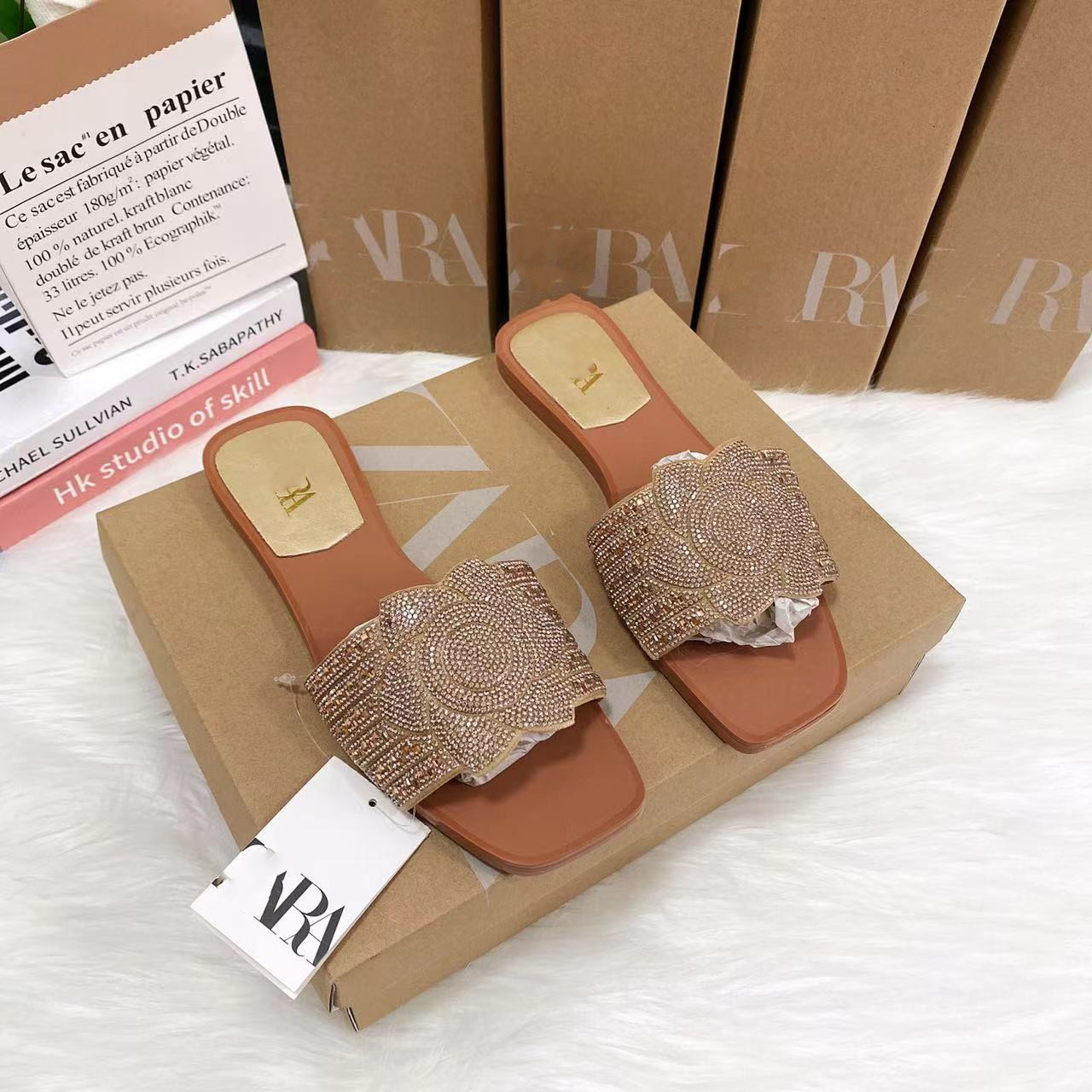 2024 European and American New Diamond Flat Slippers Women's Shoes Flat ZA Sandals Slippers