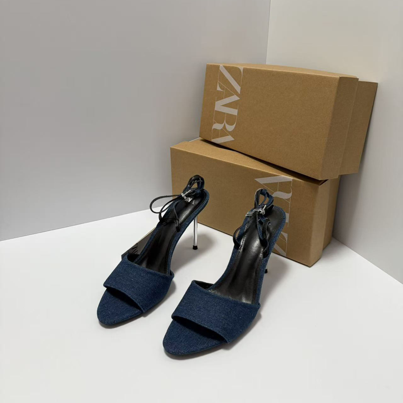 ZA2025 new fashionable open toed women's shoes in navy blue, with a minimalist style and a European and American style buckle