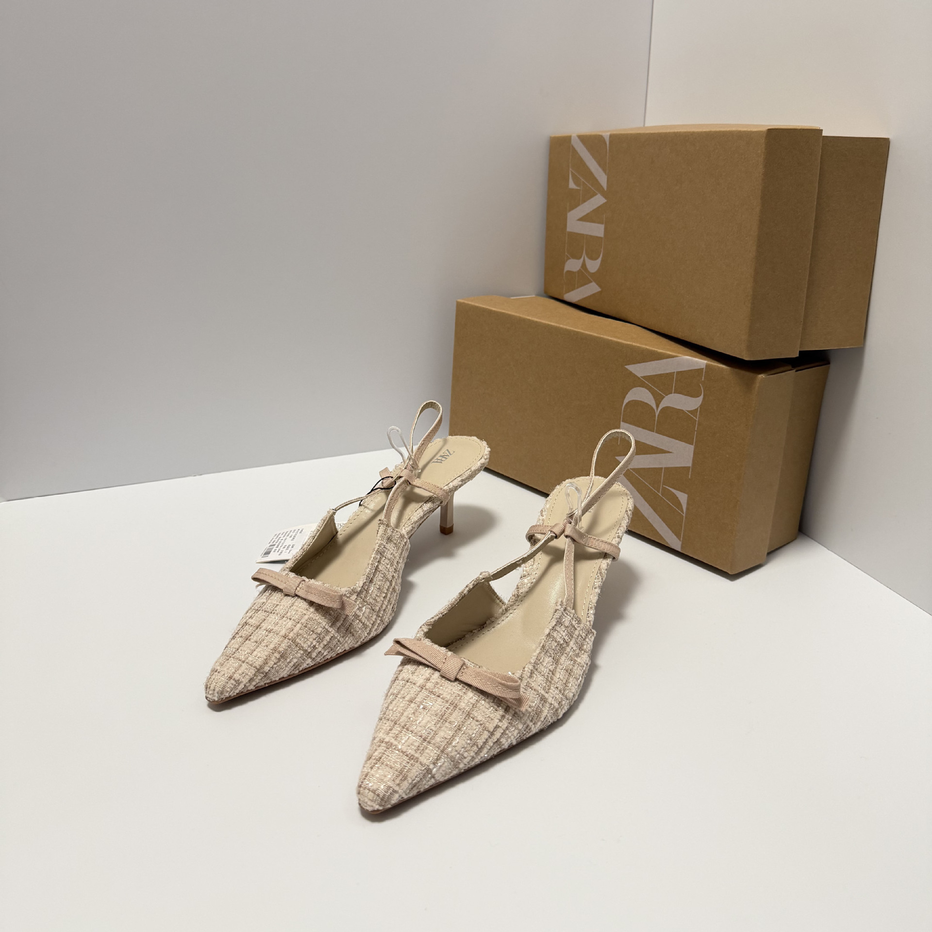 ZA2025 Autumn New Women's Shoes French style Fragrant High Heels Women's Bag Head Sandals Pointed Point Elegant Single Shoes