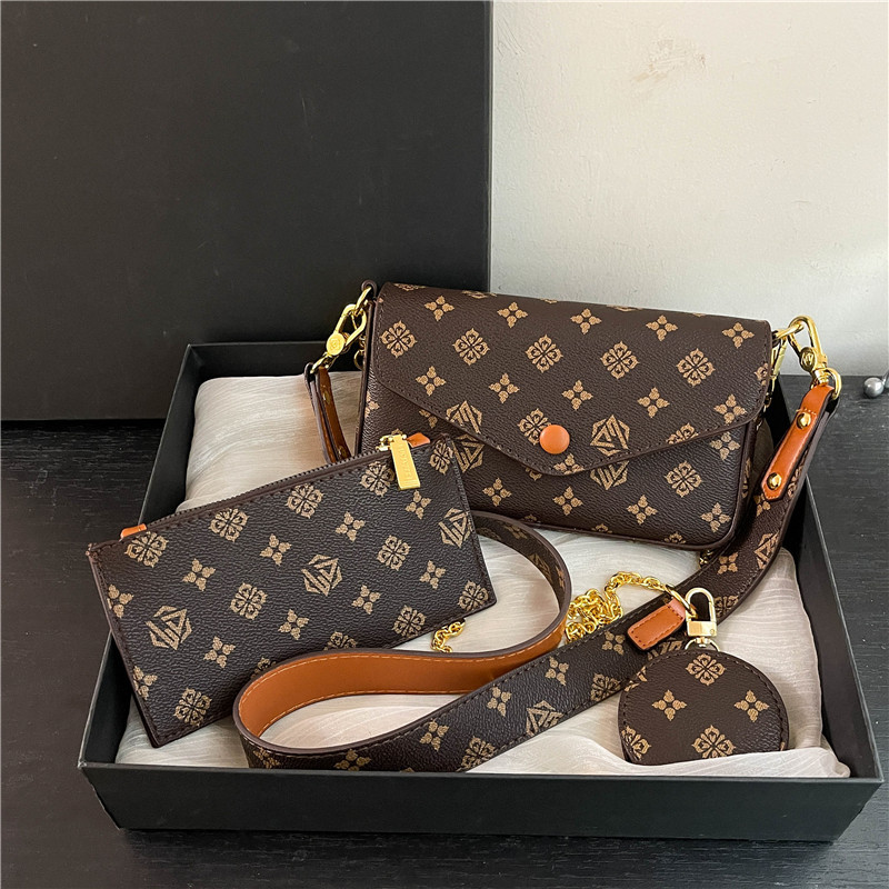 Foreign Trade Cross border Mother and Child Envelope Bag for Women 2026 New Vintage Old Flower Versatile High end Chain Shoulder Crossbody Bag Foreign Trade Cross border Mother and Child Envelope Bag for Women 2026 New Vintage Old Flower Versatile High end Chain Shoulder Crossbody Bag