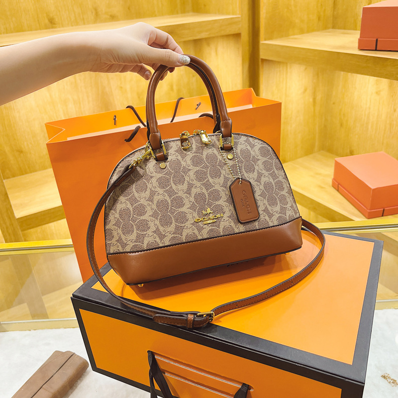 Vintage Bag 2026 New European and American Fashion Printed Handbag Versatile Large Capacity Shell Bag Single Shoulder Crossbody Bag