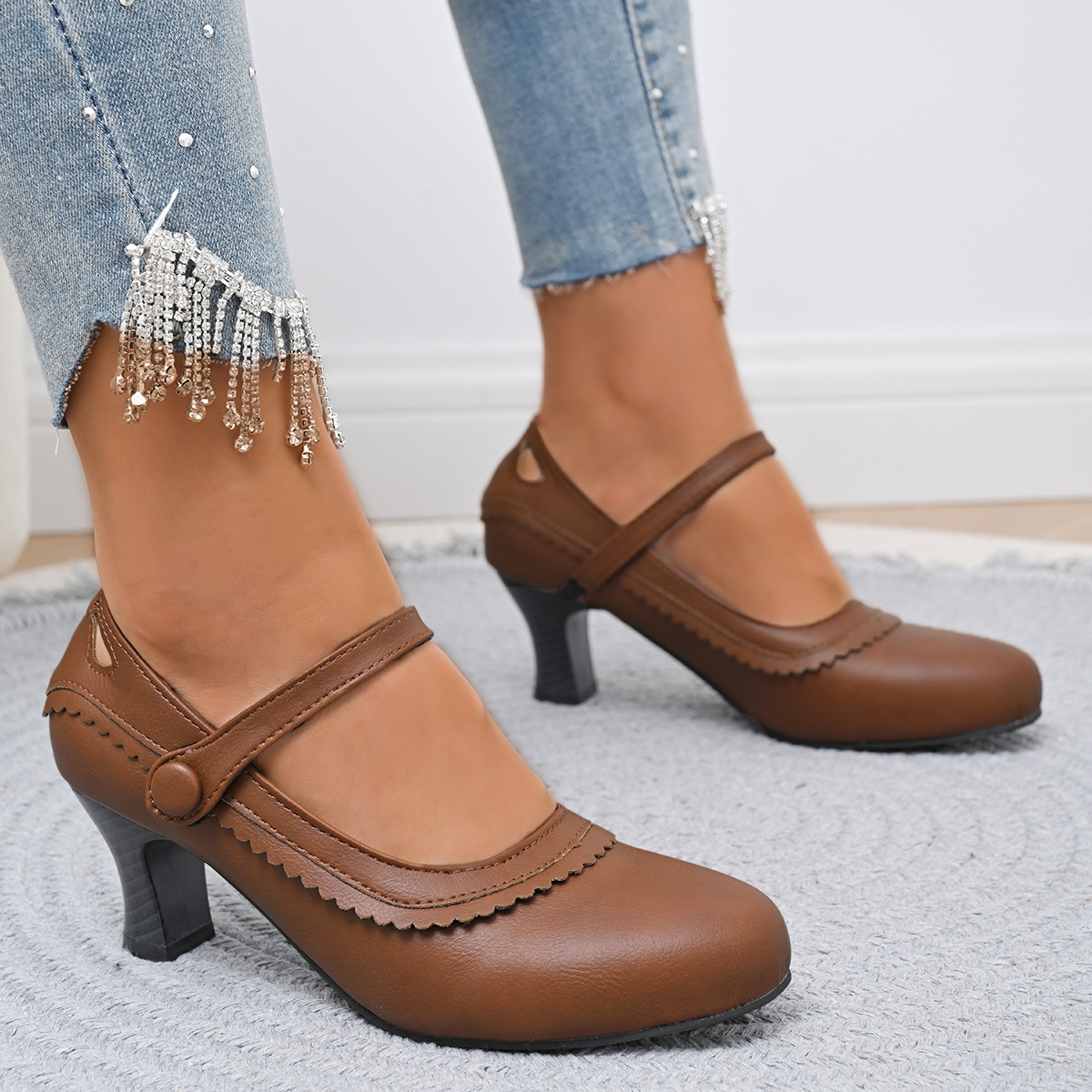 Oversized Cross border High Heels for Women 2025 Retro Round Head One Button Single Shoes for Women Thick Heels Mary Jane Women's Shoes