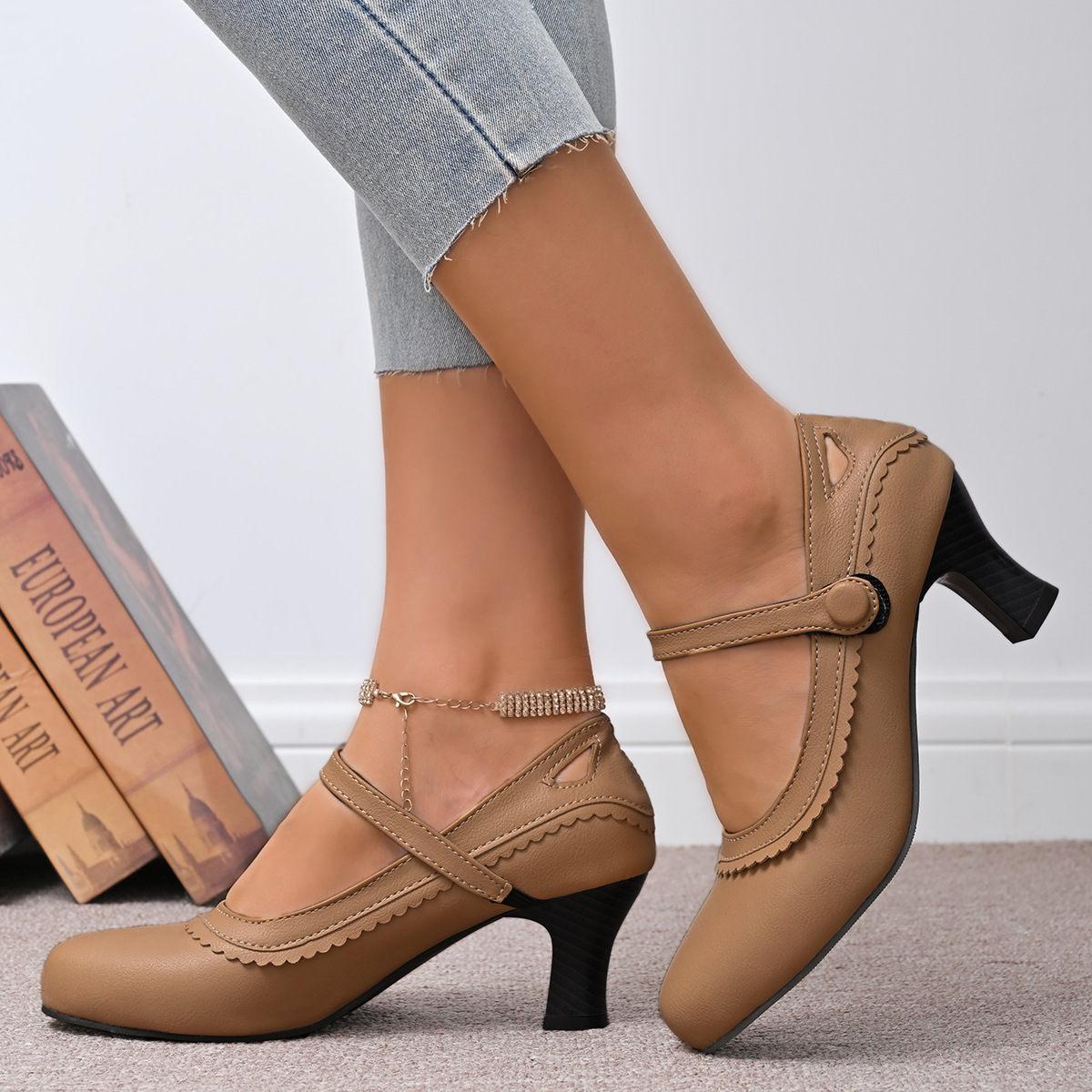 Oversized Cross border High Heels for Women 2025 Retro Round Head One Button Single Shoes for Women Thick Heels Mary Jane Women's Shoes Oversized Cross border High Heels for Women 2025 Retro Round Head One Button Single Shoes for Women Thick Heels Mary Jane Women's Shoes
