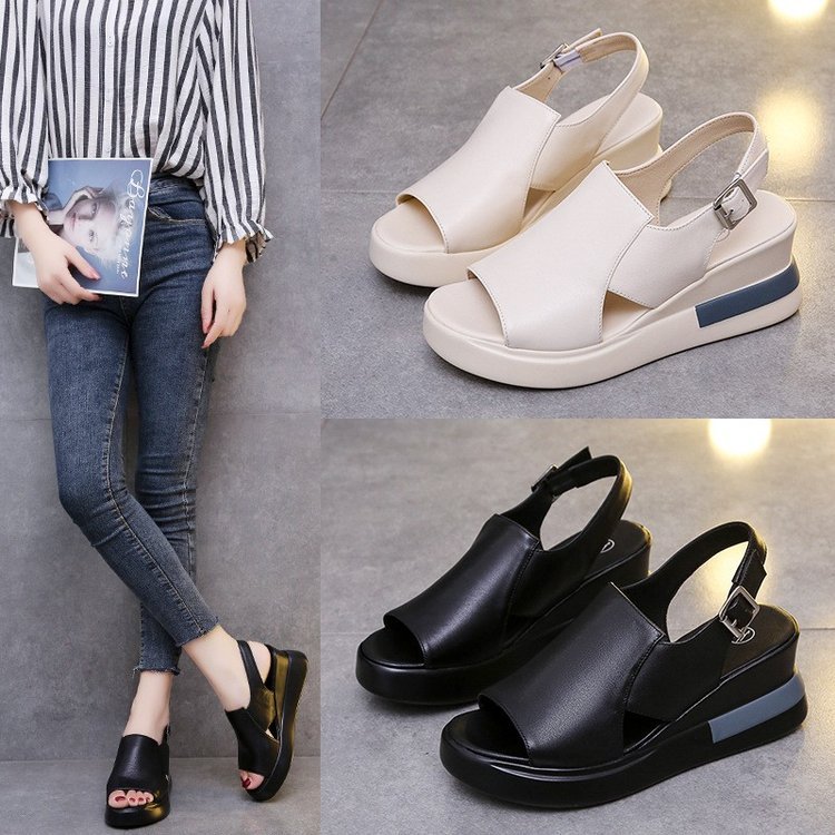 Sponge cake thick soled sloping heel shoes for women in summer, wearing after 2022, with an empty flat buckle sandals, large size high-heeled sandals for women