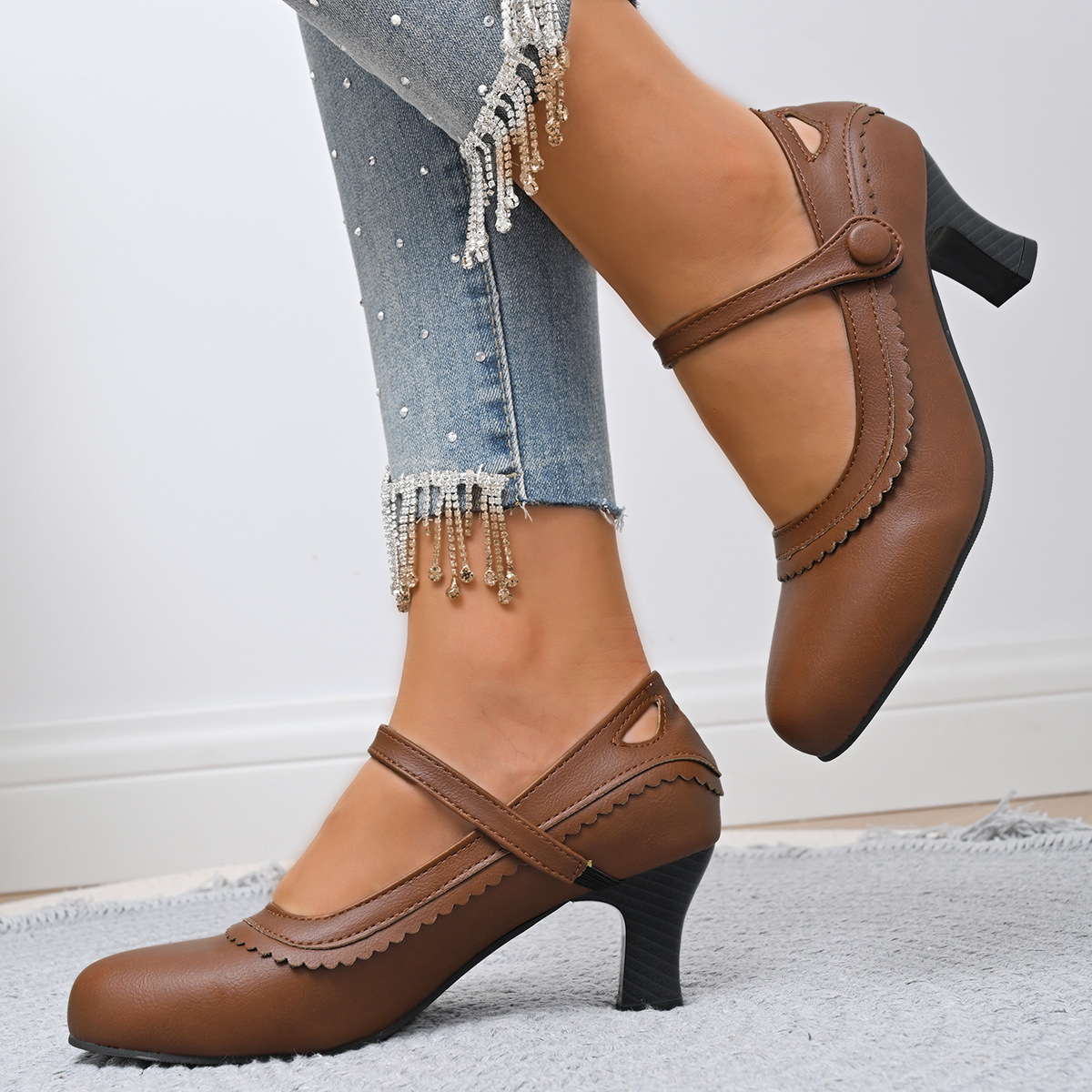 Oversized Cross border High Heels for Women 2025 Retro Round Head One Button Single Shoes for Women Thick Heels Mary Jane Women's Shoes Oversized Cross border High Heels for Women 2025 Retro Round Head One Button Single Shoes for Women Thick Heels Mary Jane Women's Shoes