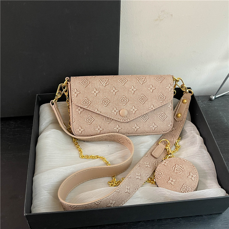 Foreign Trade Cross border Mother and Child Envelope Bag for Women 2026 New Vintage Old Flower Versatile High end Chain Shoulder Crossbody Bag Foreign Trade Cross border Mother and Child Envelope Bag for Women 2026 New Vintage Old Flower Versatile High end Chain Shoulder Crossbody Bag