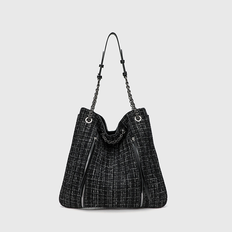 Cross border women's bag 2024 autumn and winter new black woolen material chain decoration large capacity single shoulder hand-held bucket bag fashionable