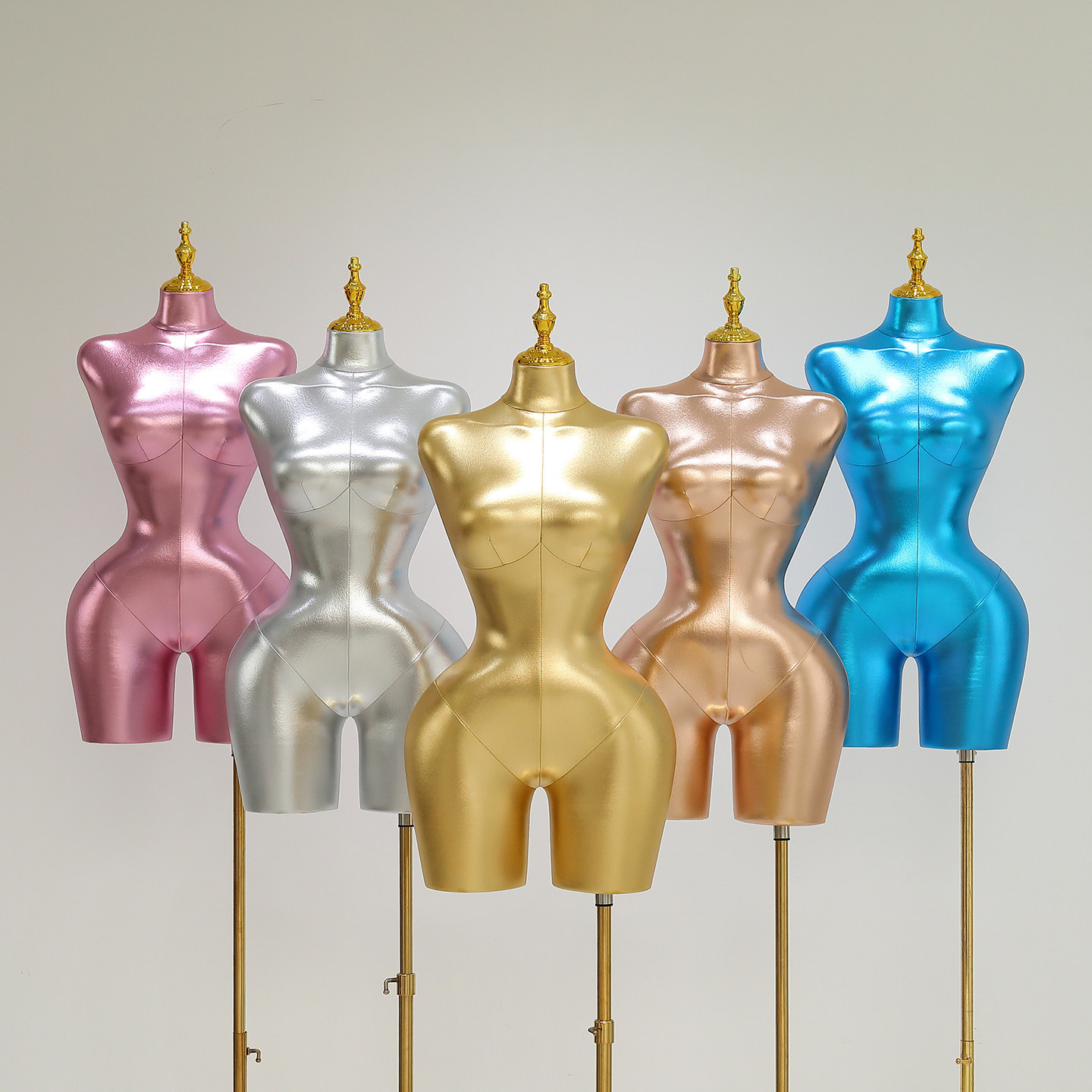 New European and American plus size model props, women's clothing store, oversized bright face fake human body half body display stand