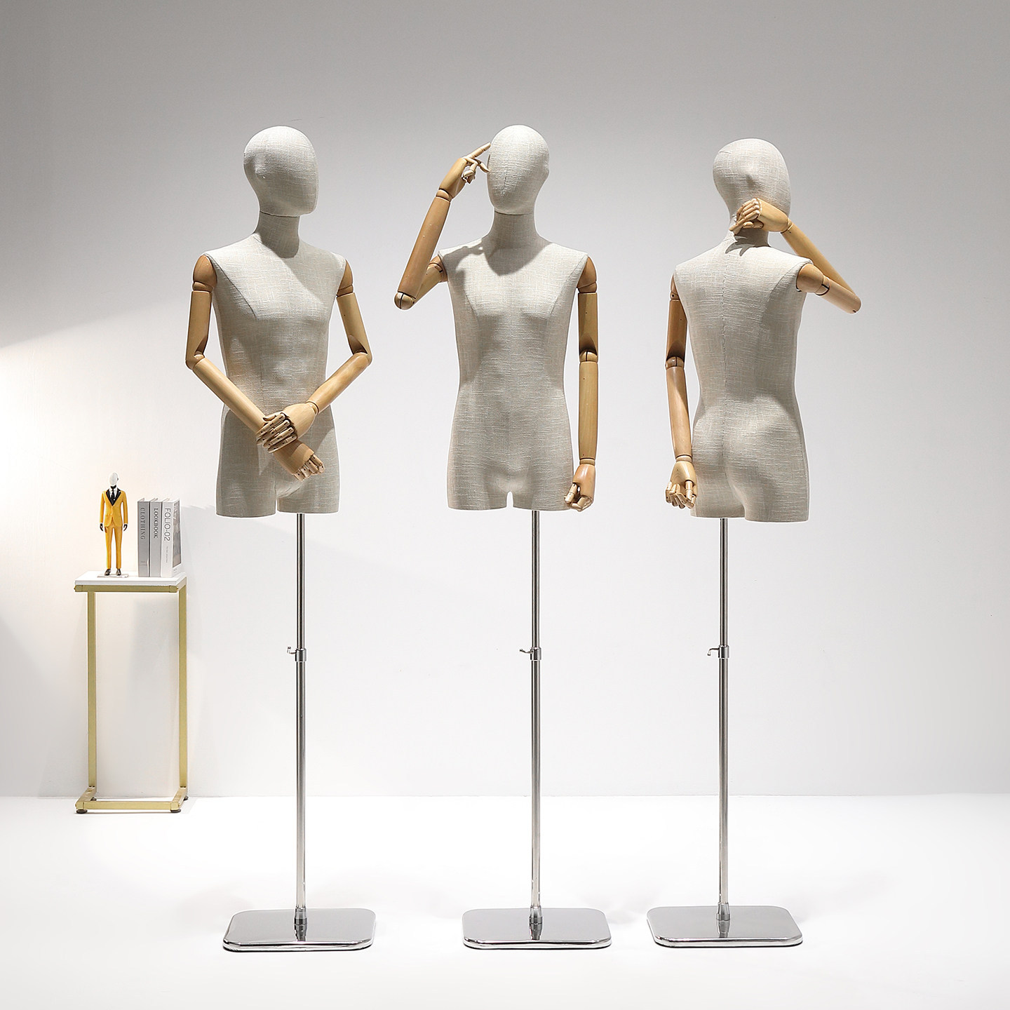 Korean version slim fit bamboo knot hemp muscle men's model prop half body mannequin stage clothing store window display rack full body