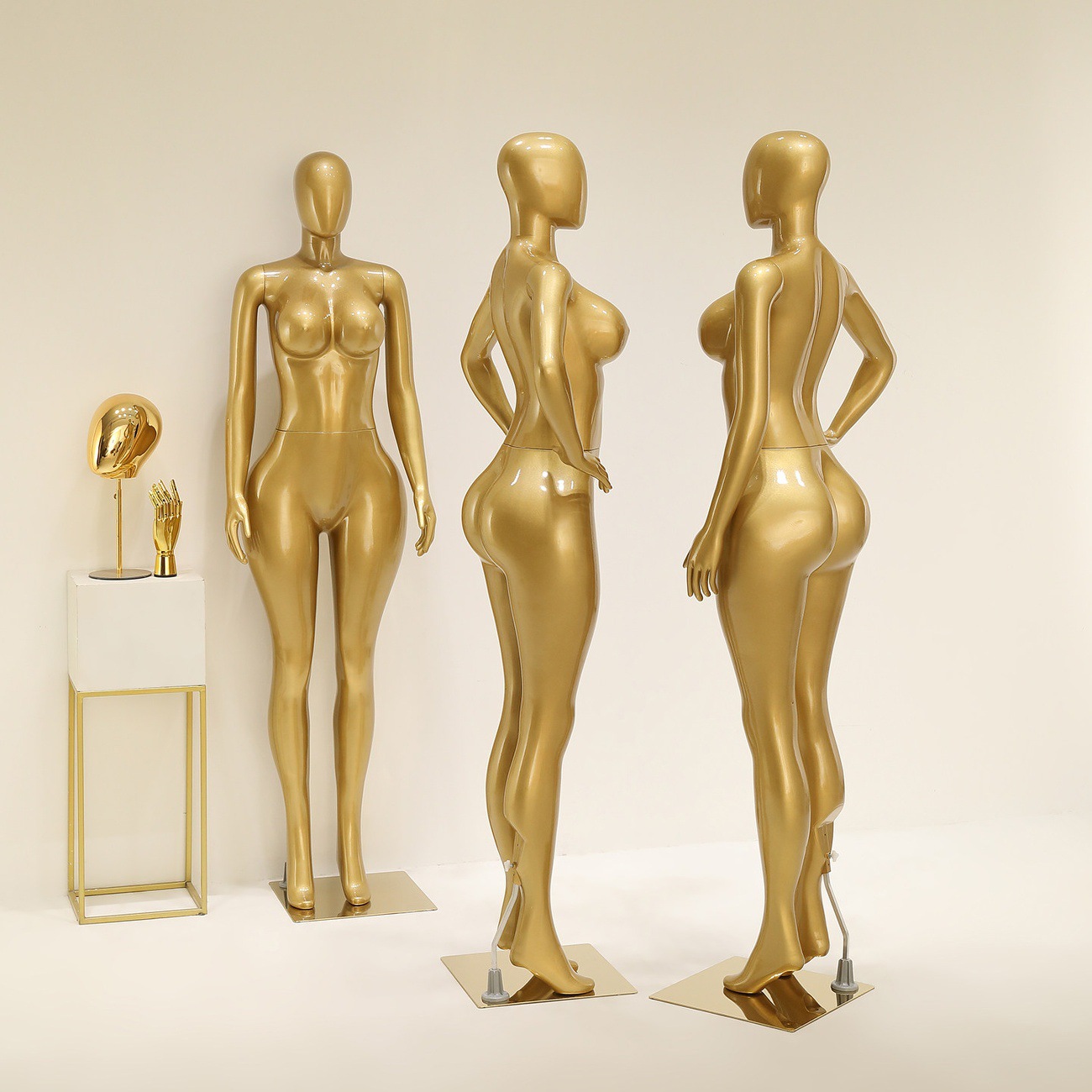 European and American plus size model props, women's clothing showcase, half body mannequin platform, clothing store, fake doll model display stand, full body