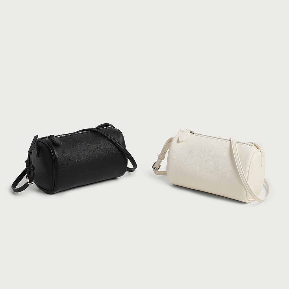 Boston versatile women's bag, one shoulder crossbody, simple and practical soft leather round bucket pillow small bag