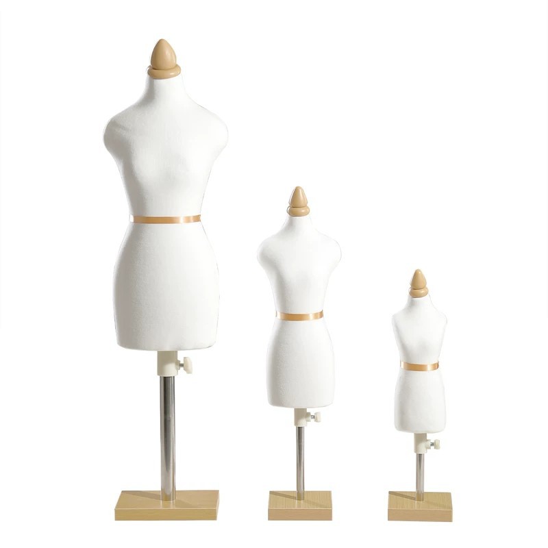 New model props for designing, pattern making, and plate making on a small, three-dimensional cutting platform with insertable pins