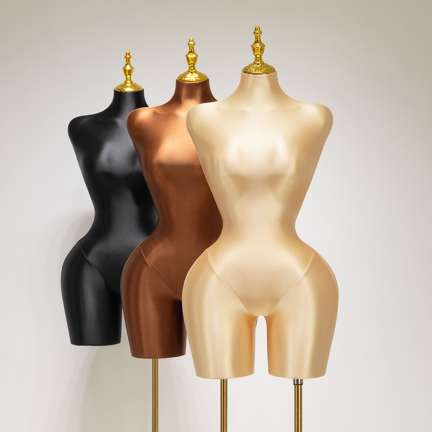 Clothing store, European and American plus size model props, half body women's clothing, human platform, D-cup, big buttocks, fat buttocks, fake human body display rack