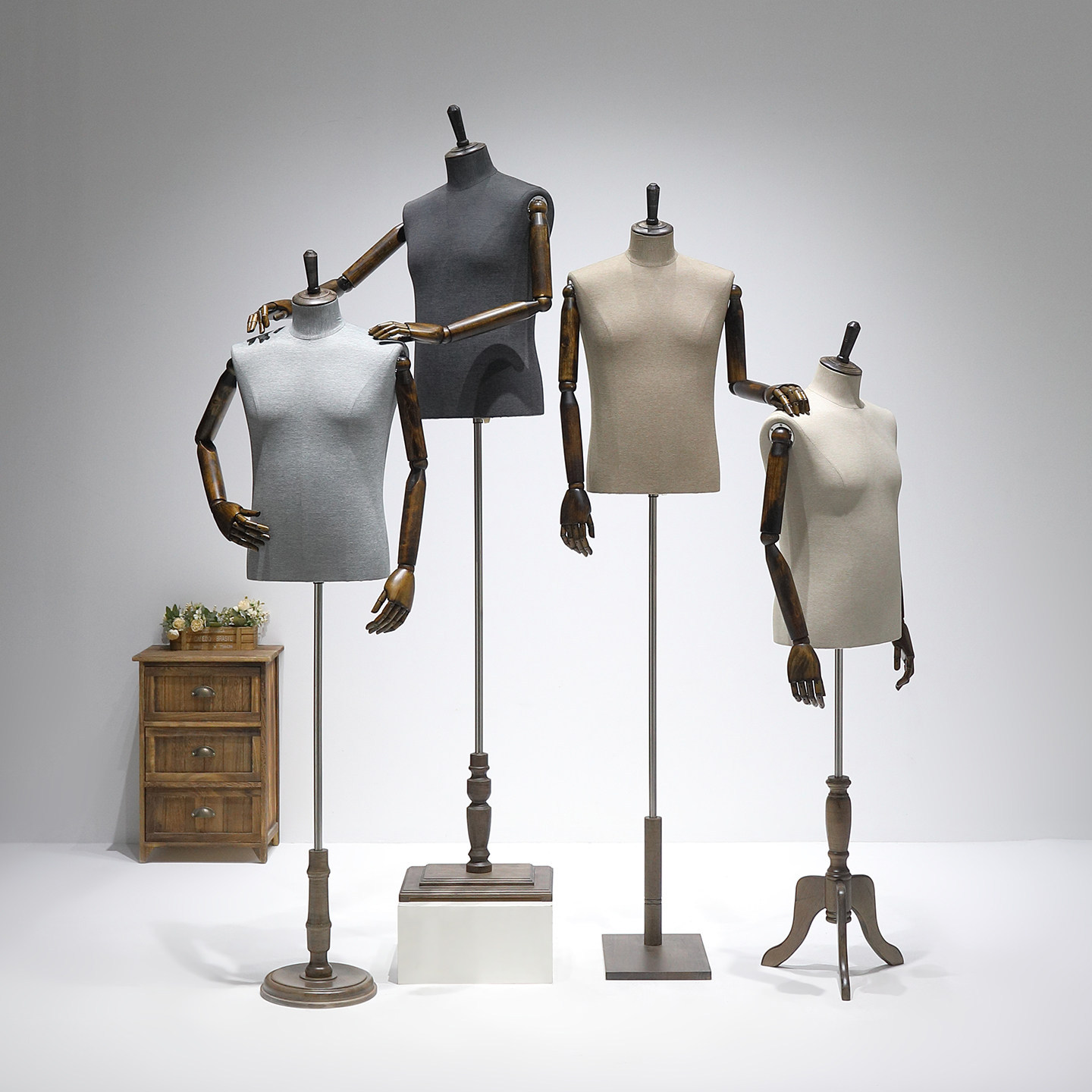 New multi-color fashionable cotton and linen men's model props and clothing store window display, mannequin stand, men's special display stand, full body