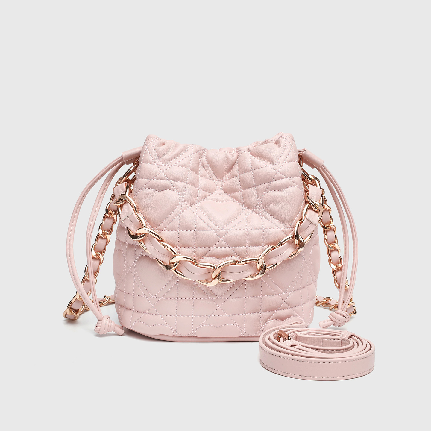 Xiaoxiangfeng diamond grid chain bucket bag for women, 2026 new exquisite handbag, large capacity commuter crossbody bag