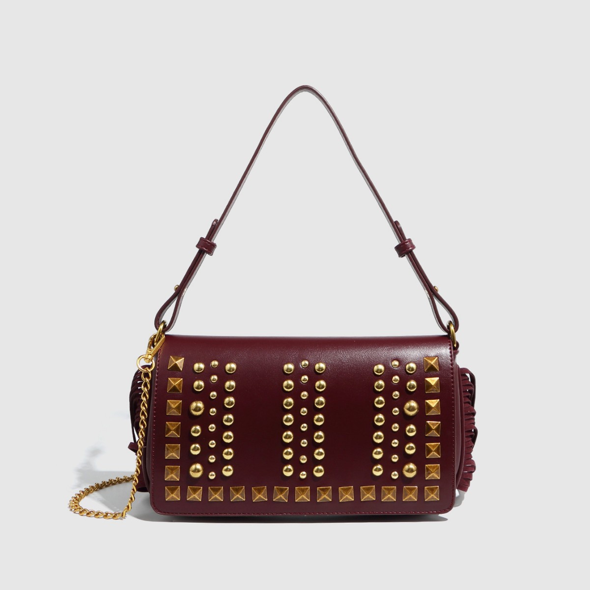 Cross border women's bag 2025 new rivet bag retro tassel rivet bag adjustable single shoulder crossbody women's bag wholesale