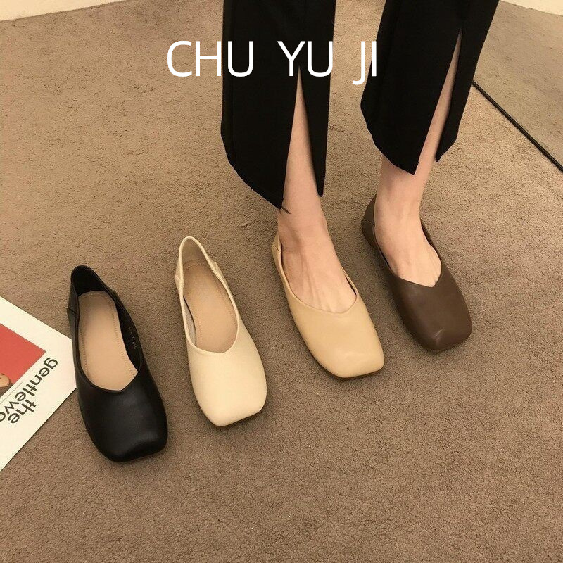 First Encounter with Seasonal Fangtou Forest Style Evening Breeze Flat Single Shoes for Women in 2026 Retro Soft soled Commuting, One Step Stepping Grandma Shoes