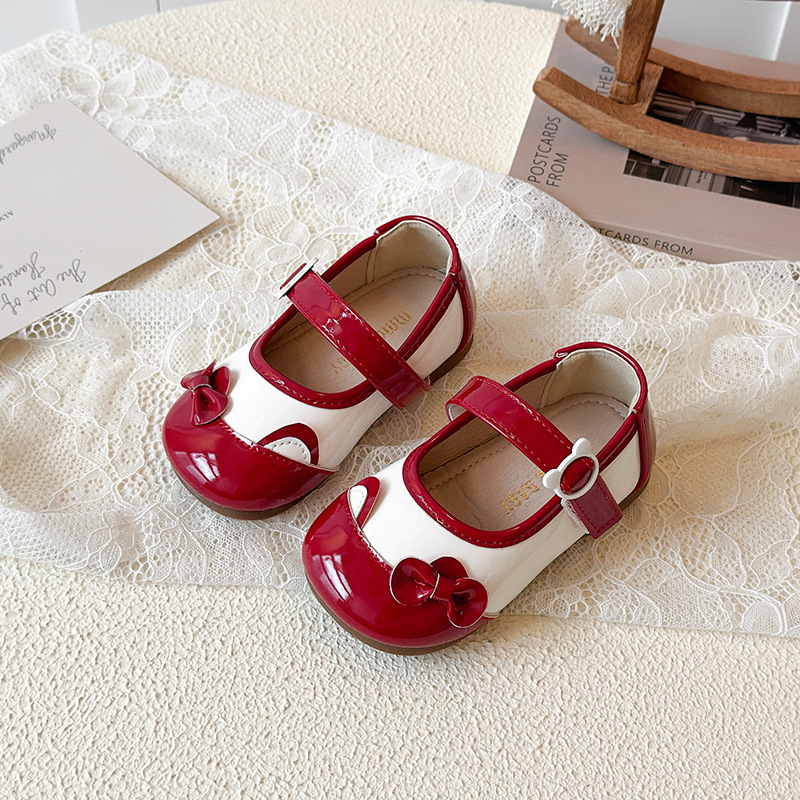 Girls' Little Leather Shoes 2025 Spring and Autumn New Style Children's Fashion Korean Edition Princess Shoes Children's 4-6-10 Year Old Soft Leather Single Shoes Girls' Little Leather Shoes 2025 Spring and Autumn New Style Children's Fashion Korean Edition Princess Shoes Children's 4-6-10 Year Old Soft Leather Single Shoes
