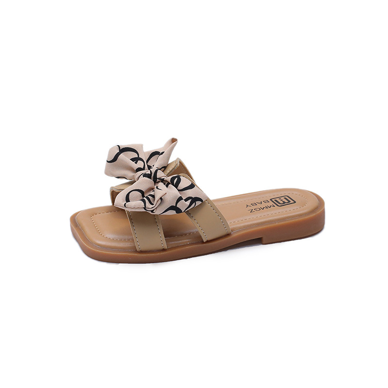 Girls' slippers 2024 summer new item, fashionable princess style cool slippers for little girls, children's soft soled butterfly bow anti slip slippers Girls' slippers 2024 summer new item, fashionable princess style cool slippers for little girls, children's soft soled butterfly bow anti slip slippers