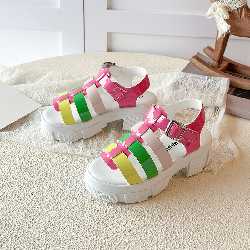 Cross border girls' sandals 2026 summer new color thick heel slippers fashionable temperament beach outdoor casual sandals Cross border girls' sandals 2026 summer new color thick heel slippers fashionable temperament beach outdoor casual sandals