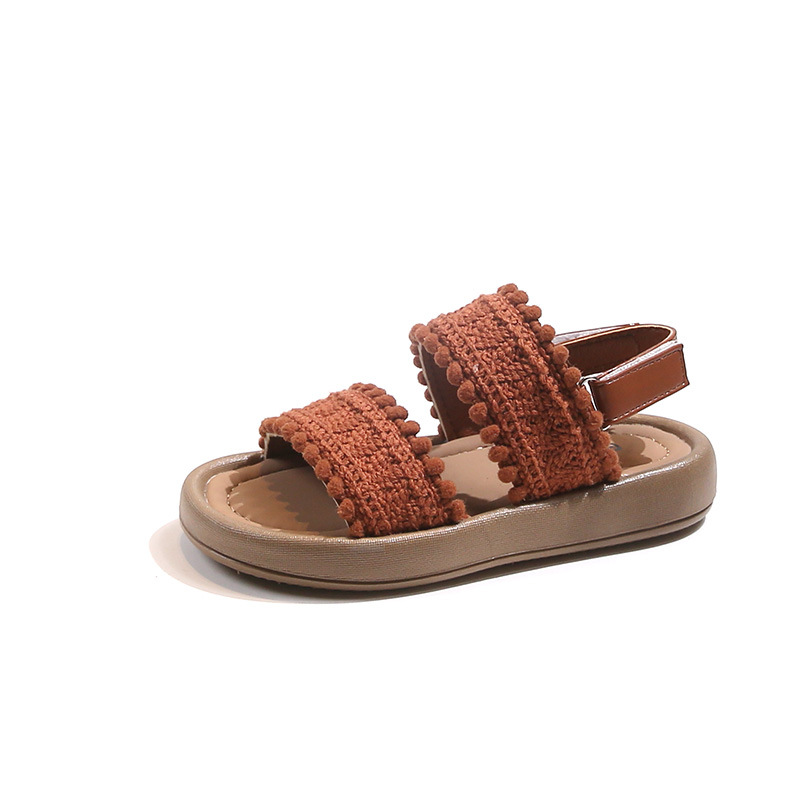 Girls' Sandals 2026 Summer New Ethnic Style Sandals Fashion Casual Soft Bottom Children's and Students' Retro Beach Shoes Girls' Sandals 2026 Summer New Ethnic Style Sandals Fashion Casual Soft Bottom Children's and Students' Retro Beach Shoes