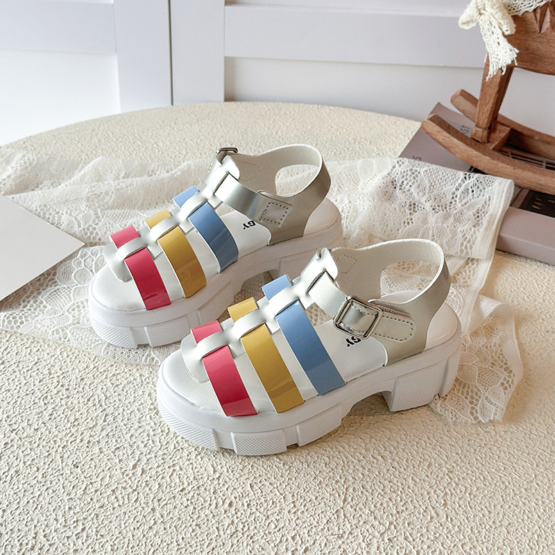 Cross border girls' sandals 2026 summer new color thick heel slippers fashionable temperament beach outdoor casual sandals Cross border girls' sandals 2026 summer new color thick heel slippers fashionable temperament beach outdoor casual sandals