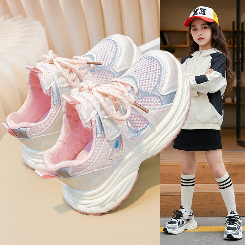 Girls' sports shoes 2026 spring new fashionable, versatile, comfortable, height increasing casual shoes for elementary school students, soft soled sports shoes Girls' sports shoes 2026 spring new fashionable, versatile, comfortable, height increasing casual shoes for elementary school students, soft soled sports shoes