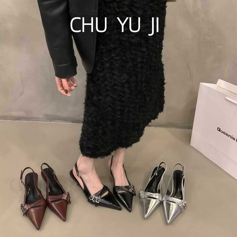 Small niche low heeled high-heeled shoes for women with slender heels and pointed toes. 2026 new spring and summer silver black French toe sandals