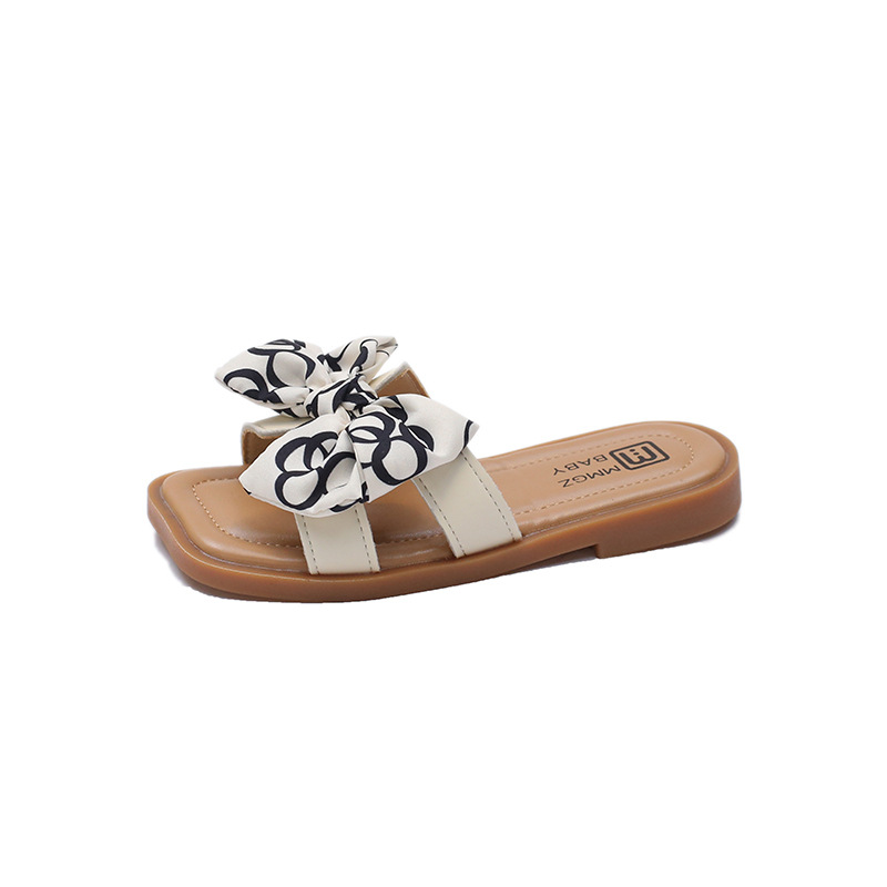 Girls' slippers 2024 summer new item, fashionable princess style cool slippers for little girls, children's soft soled butterfly bow anti slip slippers Girls' slippers 2024 summer new item, fashionable princess style cool slippers for little girls, children's soft soled butterfly bow anti slip slippers
