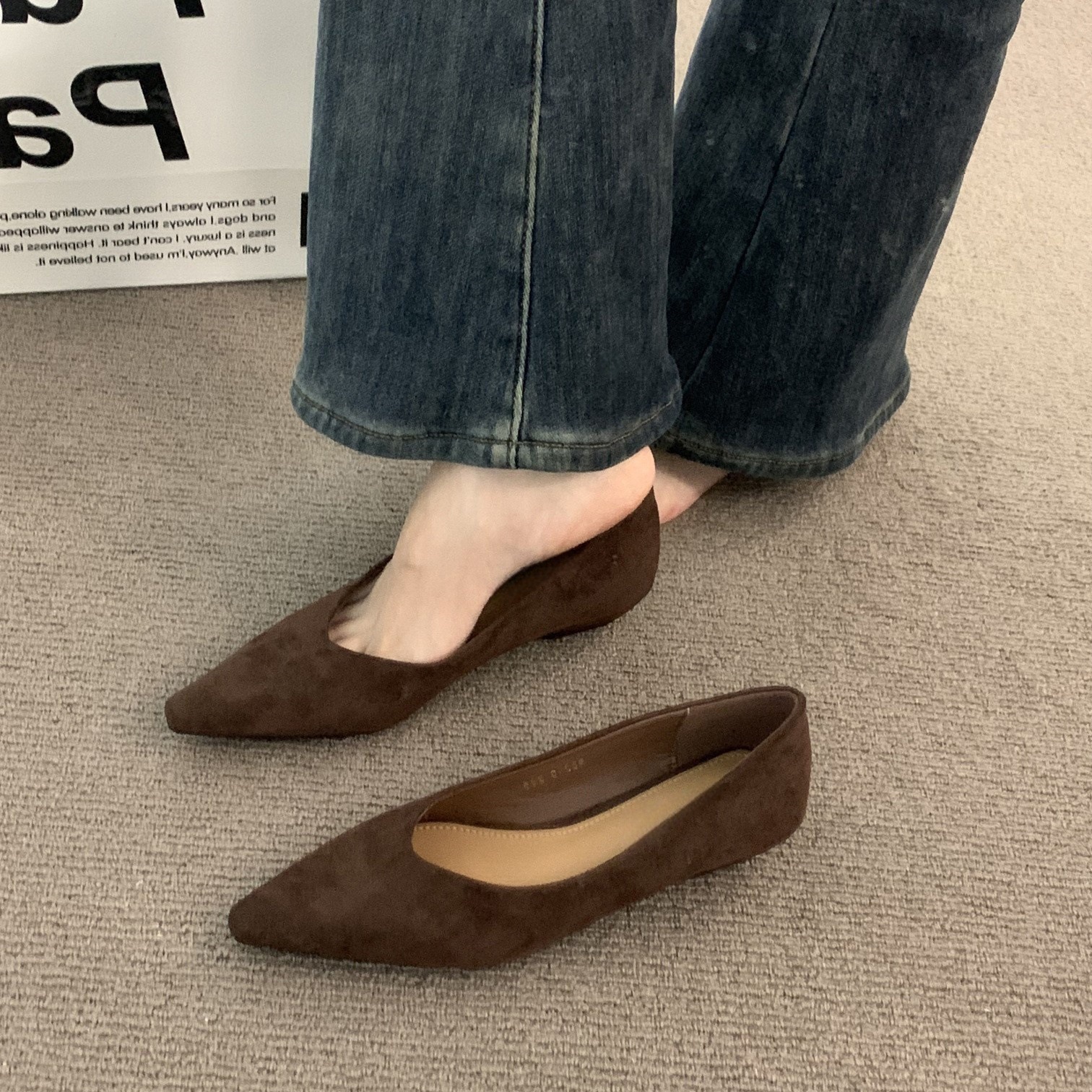 French niche brown single shoe women's shoes 2025 spring and autumn slope heel temperament pointed commuting late night grandma shoes