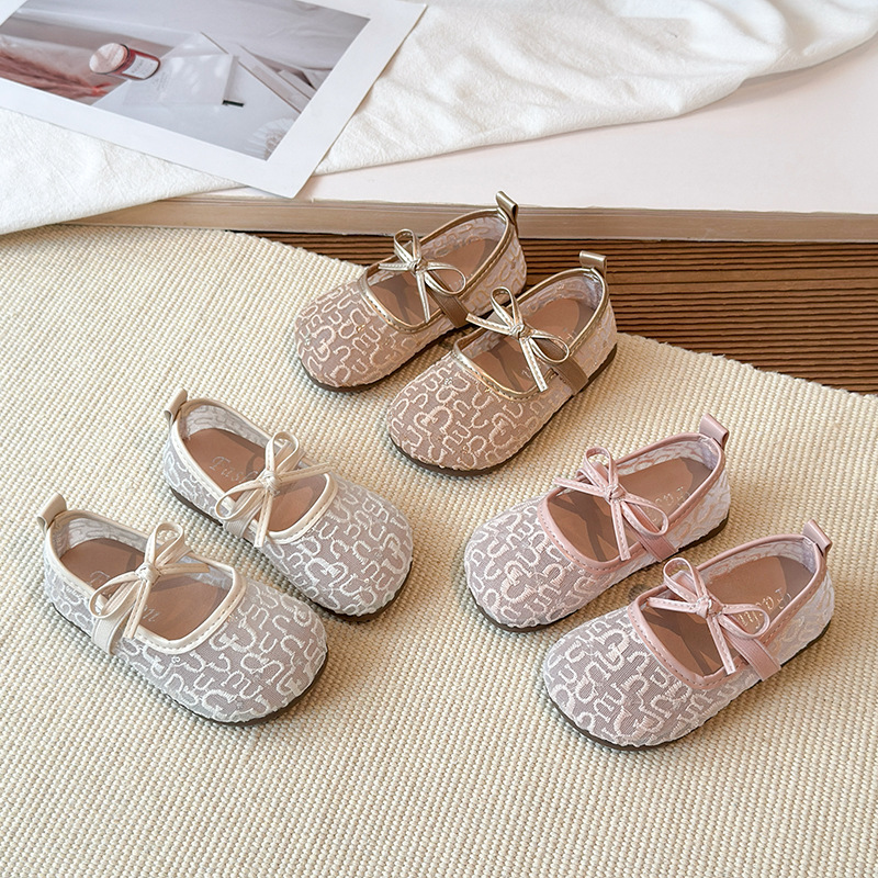 Flat bottomed breathable lace mesh single shoes 2026 spring and summer new Korean version girls' bow shallow mouth princess shoes trendy