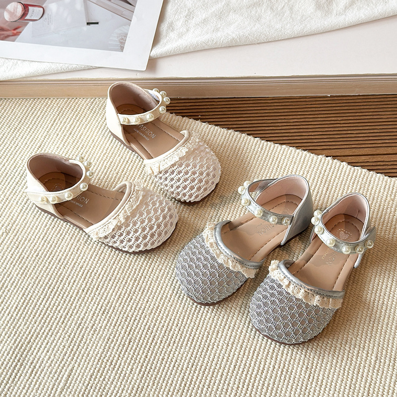 Girls' Princess Sandals 2026 Summer New Collection Children's Lace Edge Elegant Pearl Sandals Baby Beach Sandals