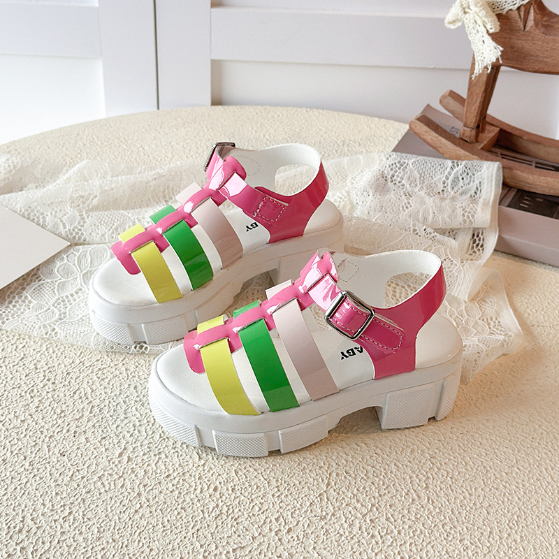 Cross border girls' sandals 2026 summer new color thick heel slippers fashionable temperament beach outdoor casual sandals Cross border girls' sandals 2026 summer new color thick heel slippers fashionable temperament beach outdoor casual sandals