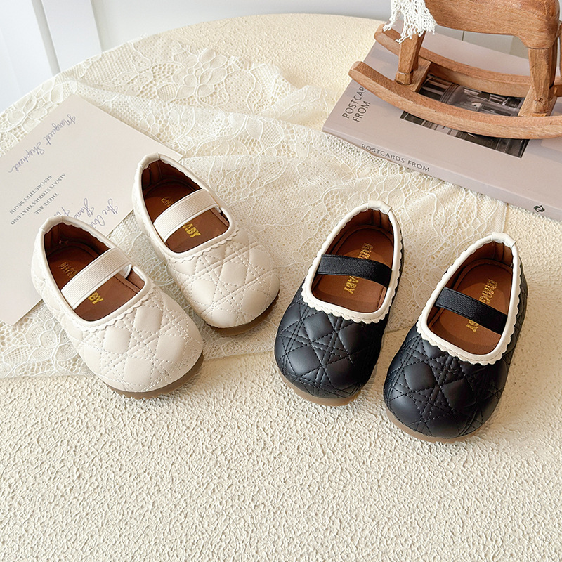 Children's leather shoes 2024 Spring and Autumn new item, fashionable and versatile princess shoes for little girls, baby soft soled casual girls' single shoes