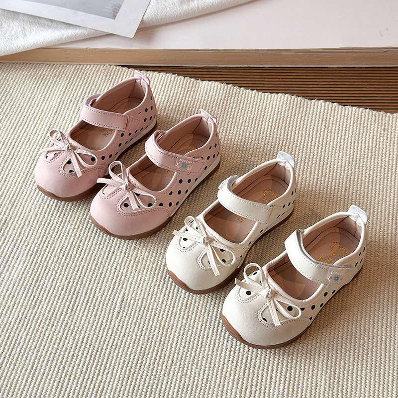 Girls' leather shoes 2026 Spring and Autumn new style for baby girls, fashionable bow princess shoes, medium and large children's soft soled comfortable single shoes
