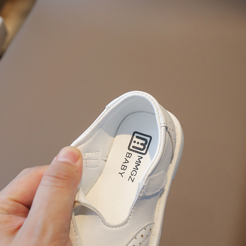 Girls' leather shoes 2024 Spring and Autumn new item, fashionable princess shoes for little girls, breathable single shoes for baby girls, soft soled casual shoes Girls' leather shoes 2024 Spring and Autumn new item, fashionable princess shoes for little girls, breathable single shoes for baby girls, soft soled casual shoes
