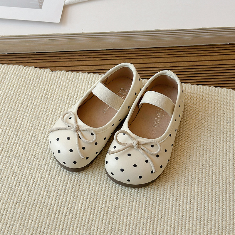 Girls' polka dot leather shoes 2026 spring new style children's Mary Jane shoes versatile shallow mouth single shoes for baby girls princess shoes Girls' polka dot leather shoes 2026 spring new style children's Mary Jane shoes versatile shallow mouth single shoes for baby girls princess shoes