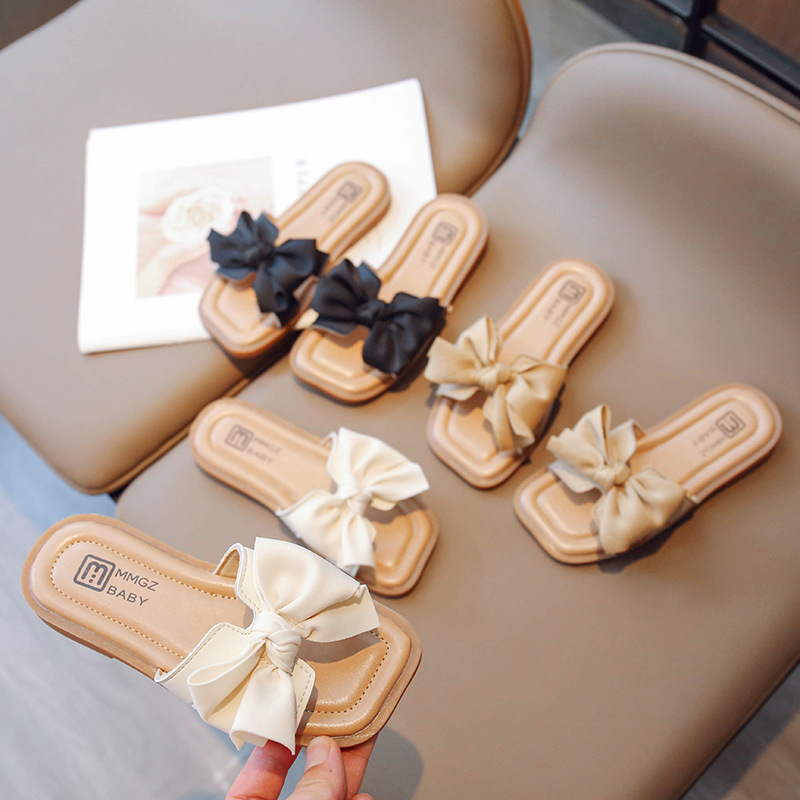 Girls' slippers 2024 summer new Korean version baby bow sandals versatile soft bottom exposed toe sandals for little girls