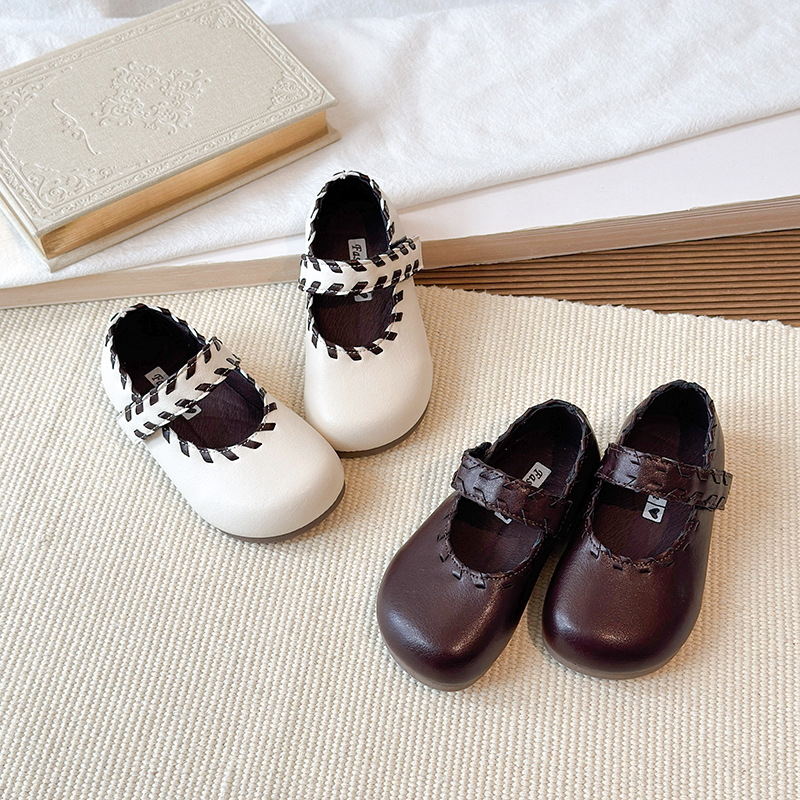 Children's Little Leather Shoes Spring 2026 New Style for Little Girls Fashion Retro Temperament Single Shoes Versatile Flat Princess Shoes Children's Little Leather Shoes Spring 2026 New Style for Little Girls Fashion Retro Temperament Single Shoes Versatile Flat Princess Shoes
