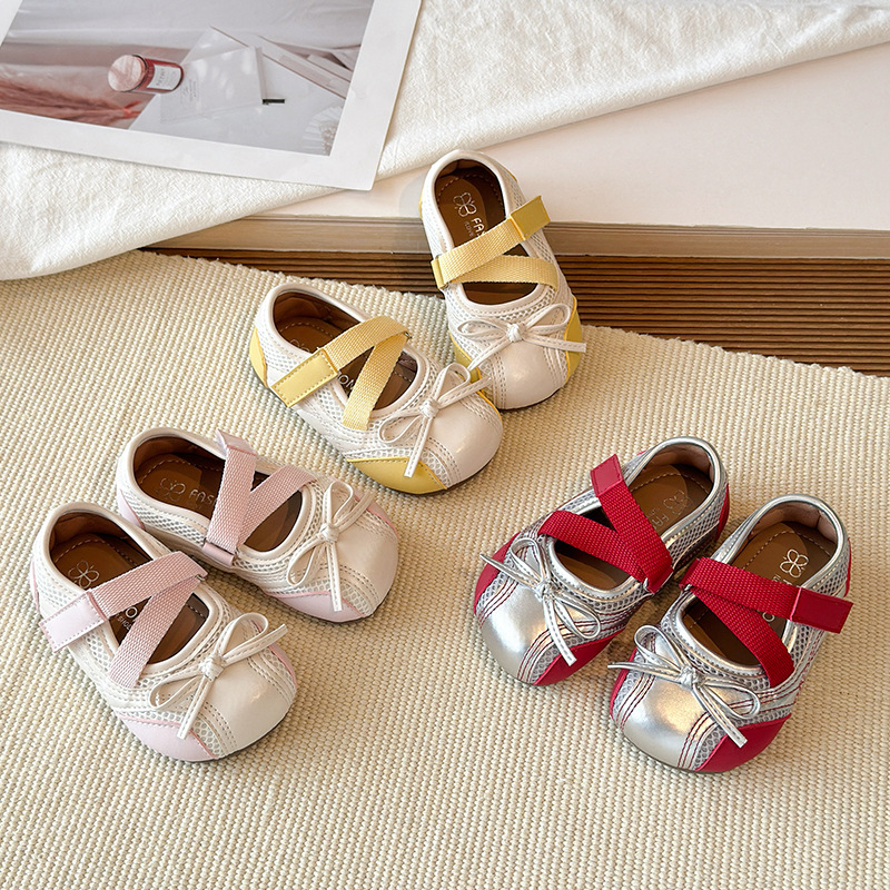 Girls' Shallow Mouth Single Shoes 2026 Spring and Autumn Vintage Mary Jane Versatile Princess Shoes Butterfly Bow Ballet Small Leather Shoes