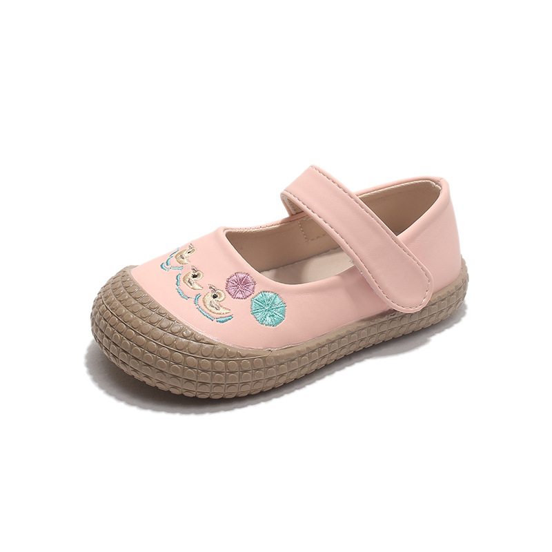 Children's walking shoes for autumn 2026, new styles for baby girls with Velcro embroidered princess shoes, soft soled single shoes for babies Children's walking shoes for autumn 2026, new styles for baby girls with Velcro embroidered princess shoes, soft soled single shoes for babies