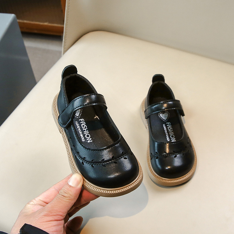 Girls' leather shoes 2025 Spring and Autumn new comfortable baby Mary Jane princess shoes fashion performance dance single shoe wholesale Girls' leather shoes 2025 Spring and Autumn new comfortable baby Mary Jane princess shoes fashion performance dance single shoe wholesale