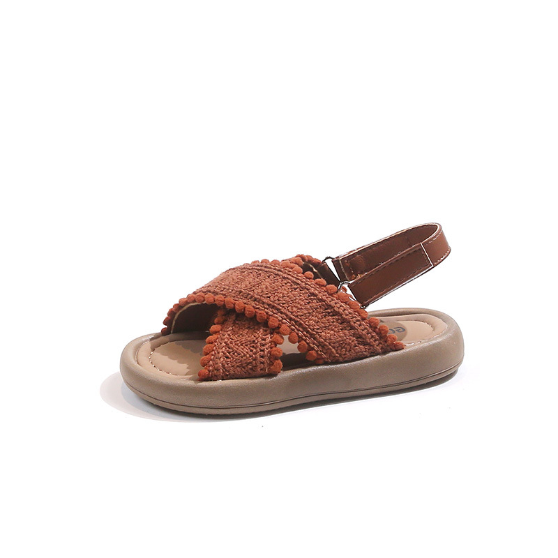 Girls' Sandals 2024 Summer New Ethnic Style Children's Elementary School Retro Leisure Soft Bottom Beach Middle School Children Girls' Sandals 2024 Summer New Ethnic Style Children's Elementary School Retro Leisure Soft Bottom Beach Middle School Children