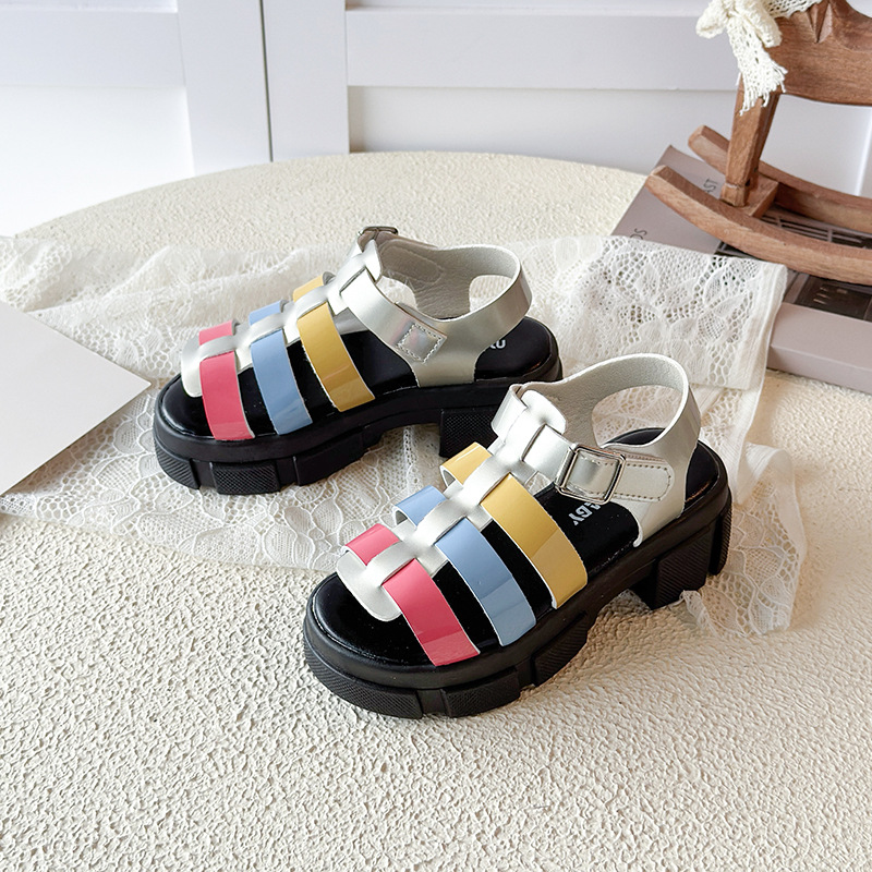 Cross border girls' sandals 2026 summer new color thick heel slippers fashionable temperament beach outdoor casual sandals Cross border girls' sandals 2026 summer new color thick heel slippers fashionable temperament beach outdoor casual sandals