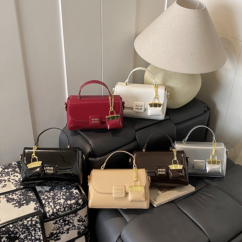Bags shiny crossbody bag women's cross-border 2026 new simple letter shoulder bag fashionable and popular hand-held small square bag