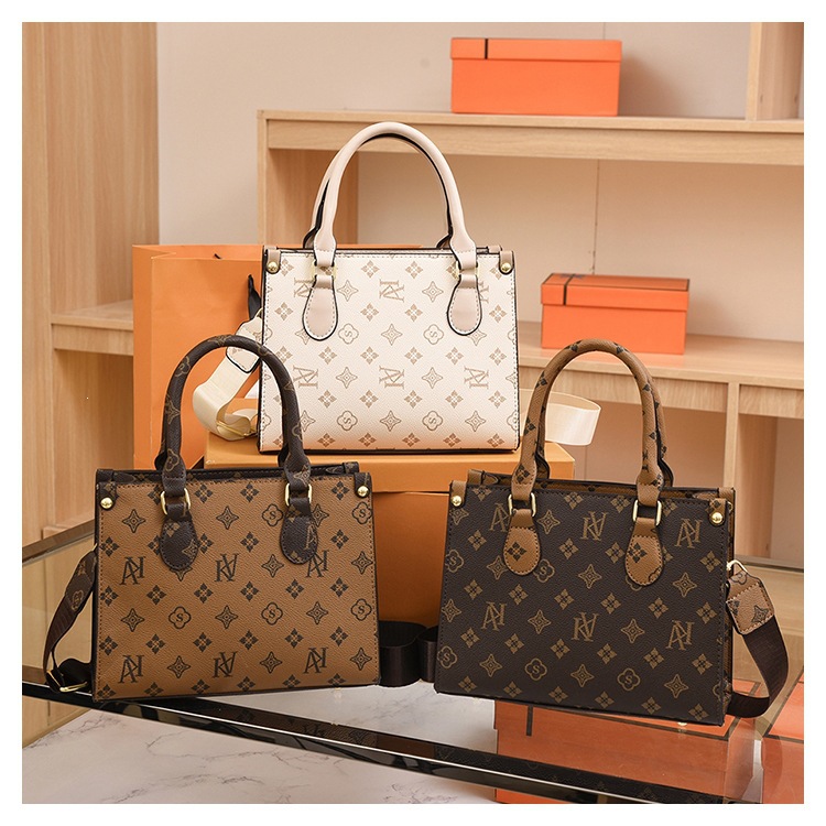 New high-quality bags for women in foreign trade, 2026 stylish single shoulder bags, trendy crossbody bags, PU hand-held small square bags